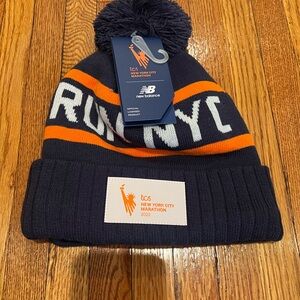 New Balance NYC 2023 Marathon Pom beanie